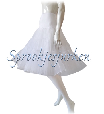 witte petticoat gelaagd