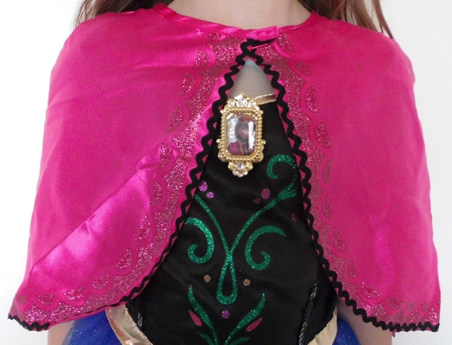 Anna 7 met cape