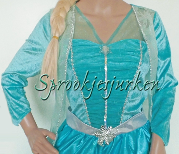 Elsa 4 met cape