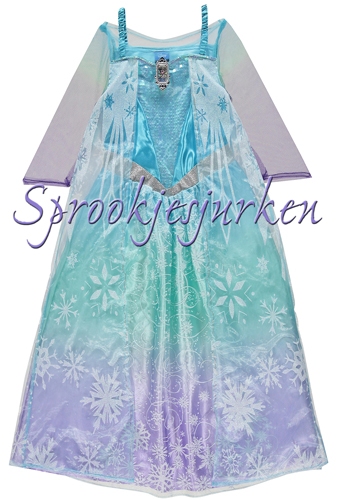 Elsa 8, met cape (cape heeft lichtjes)