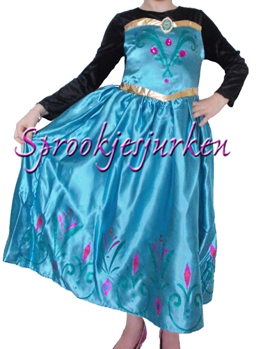 Elsa kroningsjurk 1
