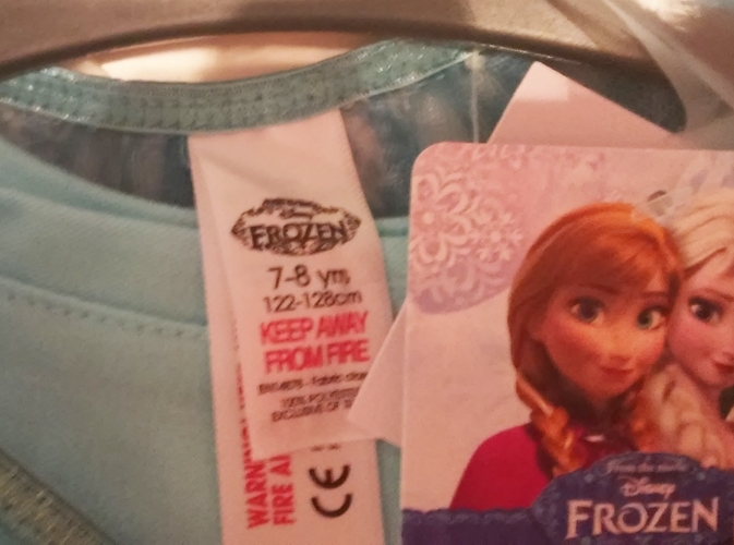 omkeerbaar Elsa/Anna/Olaf pyjama MET CAPE