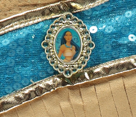 Pocahontas 1 met halsketting